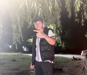 Cristii, 21, Chivilcoy