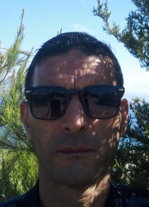 Yasser Yasser из Algiers 43 года