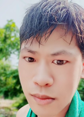 卢丙伟, 24, China, Dandong