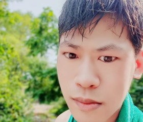 卢丙伟, 24, Dandong