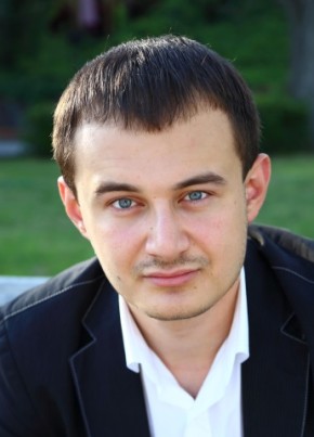 Артур, 33, Россия, Саратов