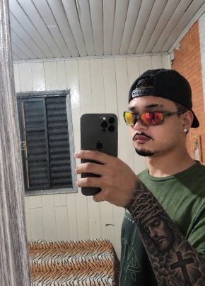 Eduardo из Irati 18 лет