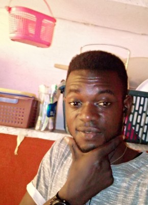 Ezekiel Gyen, 22, Ghana, Bibiani
