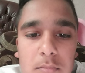 Rafael, 20, Suto Orizare