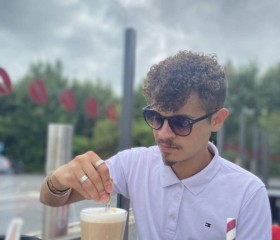 Justin, 26, Manchester