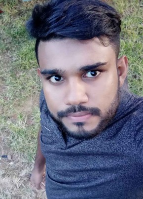 Kalana Udayanga, 24, ශ්‍රී ලංකාව, ෙකාළඹ