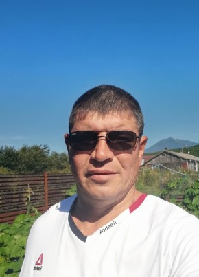 Руслан, 39, Россия, Южно-Сахалинск