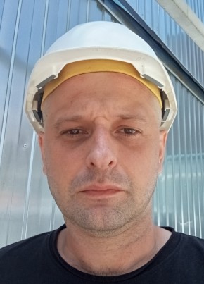 Антон из Дагомыса 42 года