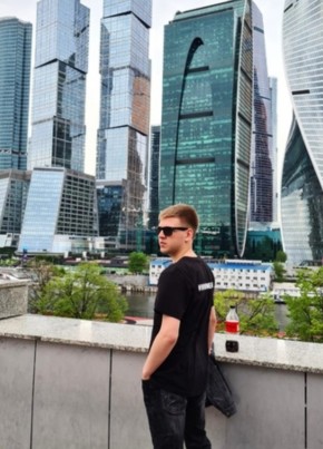 Владимир, 26, Россия, Омск