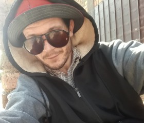 DEAN Van dyk, 27, Johannesburg