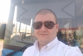 Dmitriy, 34 - Just Me