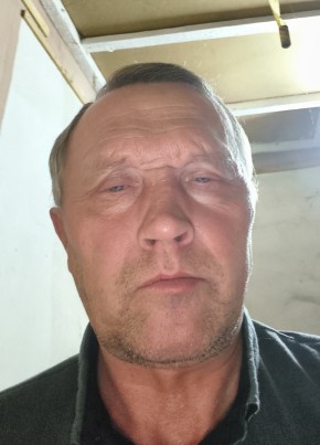 Олег из Алчевска 44 года