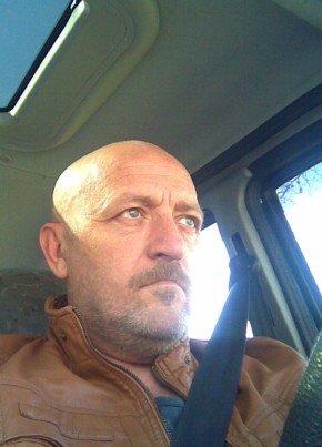 Андрей, 61, Россия, Санкт-Петербург
