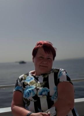 Лариса из Климовска 59 лет