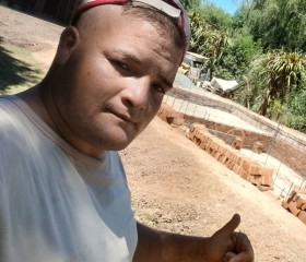 Ni, 18, Pergamino