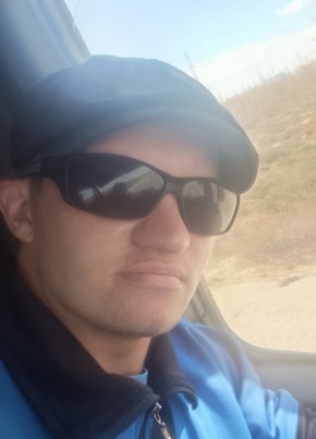 Николай из Нового Уренгоя 23 года