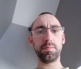 Auzanneau, 44, Chatellerault