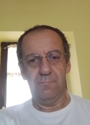 Alberto, 50, Repubblica Italiana, Roma