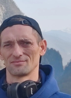 Андрей из Анапы 42 года