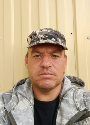 Иван из Бийска 38 лет