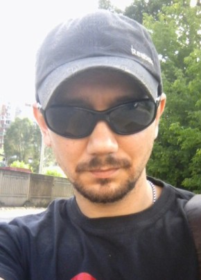 Антон из Брянска 41 год