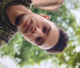 Víctor, 26, Reston