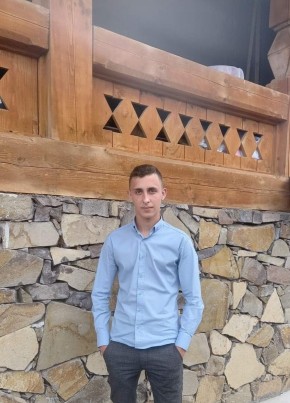 Vasile, 20, Romania, Cluj-Napoca