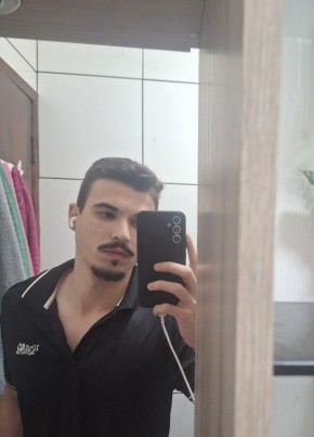 Gabriel из Paraguaçu Paulista 19 лет