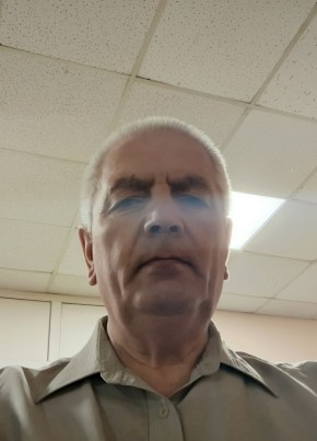 Али из Иваново 68 лет