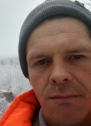 Виктор из Усинска 37 лет