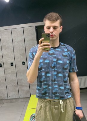Максим из Иваново 24 года