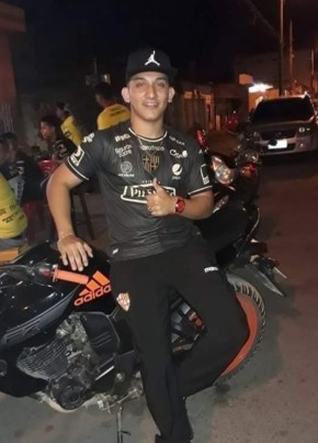Abraham Salgado, 20, República del Ecuador, Naranjito