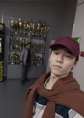 Самандар из Братска 23 года