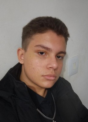 Matheus из Vinhedo 18 лет