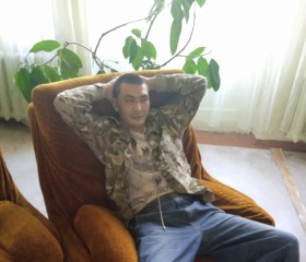 Олег, 18 лет, Новомиргород