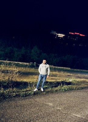 Артур из Краснодара 33 года