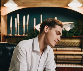 Svyatoslav, 21, Kurgan