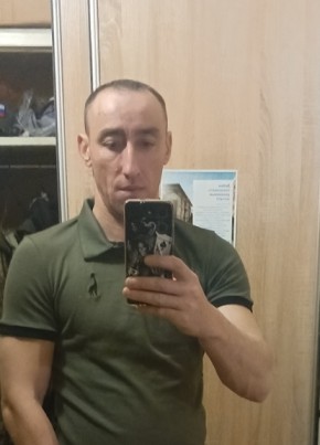 Денис из Севастополи 39 лет