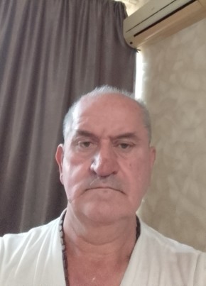 Иван, 58, Россия, Адлер
