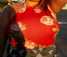 Evellyn Layane , 22, Itajai