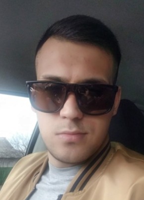 Михаил из Челябинска 22 года