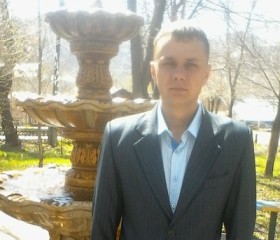 Иван, 32 года, București