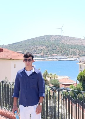 Unud из İzmir 27 лет
