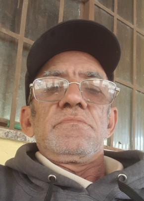 Carlos из Barra de São Francisco 44 года