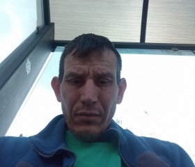 Carlos Lourenço, 39, Lisbon