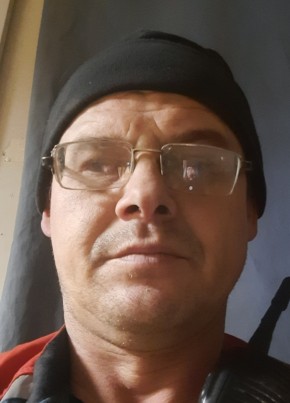 Павел из Соликамска 44 года
