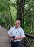 Mikhail, 54, Moscow