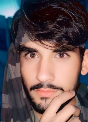 Younas, 19, Pakistan, Islamabad