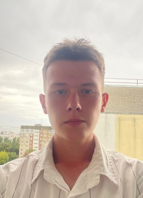 Даниил из Саратова 20 лет