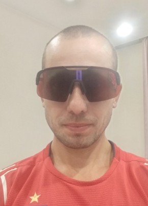 Denis из Москвы 28 лет